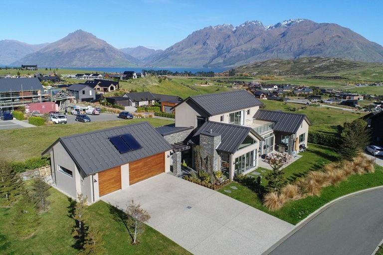 Photo of property in 1 Afton Lane, Jacks Point, Queenstown, 9371
