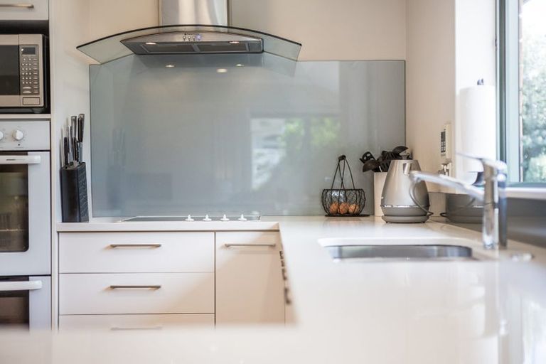 Photo of property in 6 Horopito Road, Waikanae, 5036