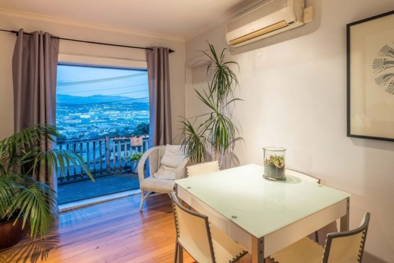 Photo of property in 92 Duncan Terrace, Kilbirnie, Wellington, 6022