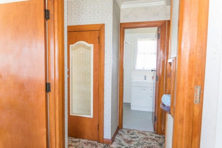 Photo of property in 71 Barraud Street, Dannevirke, 4930