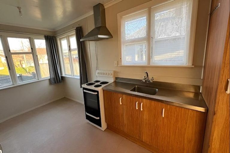 Photo of property in 17 Maire Street, Levin, 5510