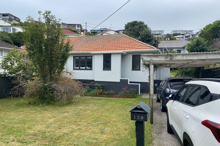 Photo of property in 129 Onslow Road, Khandallah, Wellington, 6035