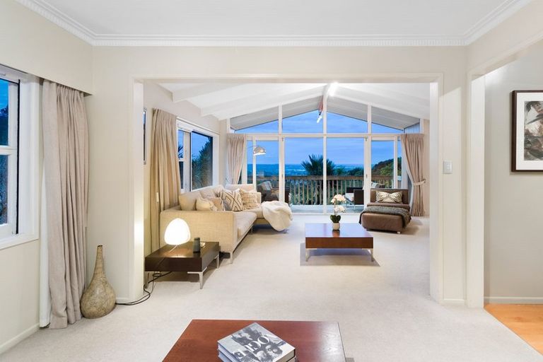 Photo of property in 67 Kohu Road, Titirangi, Auckland, 0604