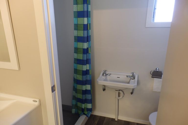 Photo of property in 51 Bowen Street, Cambridge, 3434