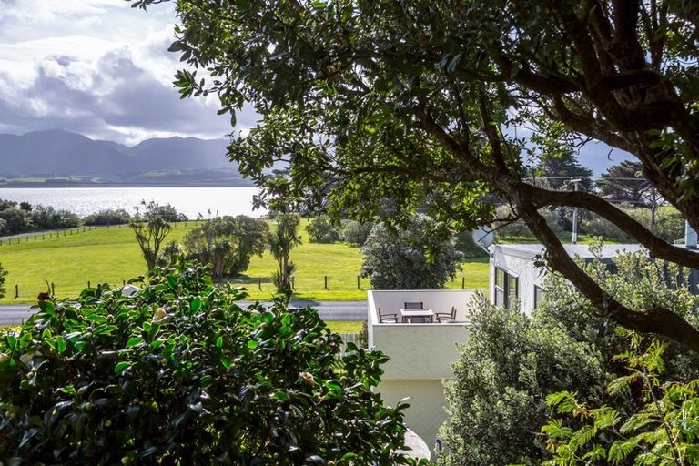 Photo of property in 72 Lake Ferry Road, Lake Ferry, Featherston, 5772