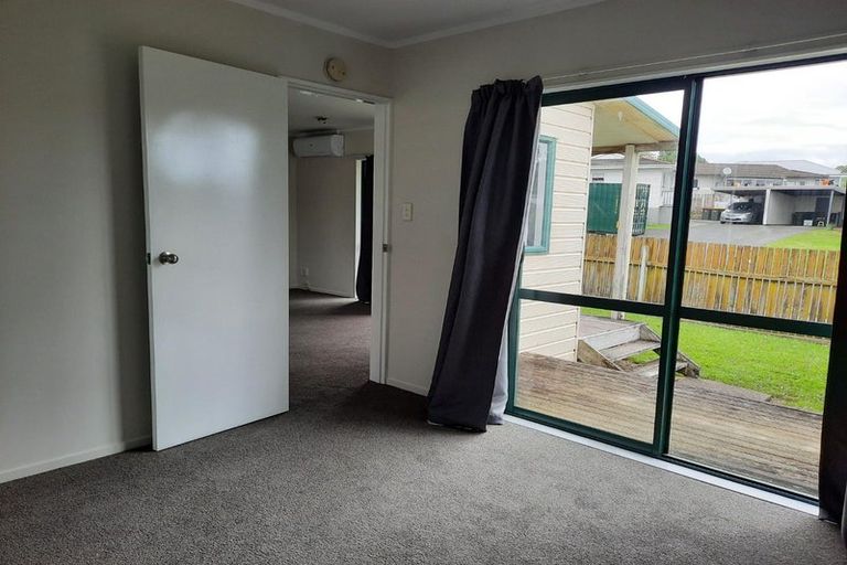 Photo of property in 115 Finlayson Avenue, Clendon Park, Auckland, 2103