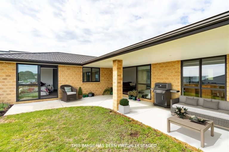 Photo of property in 5 Ngaio Close, Mangawhai, 0505