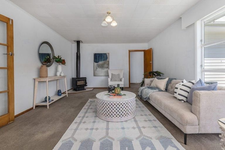 Photo of property in 3 Marlborough Street, Levin, 5510