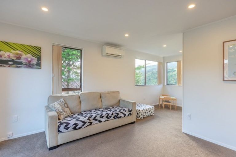 Photo of property in 31 Nassau Avenue, Grenada North, Wellington, 5028