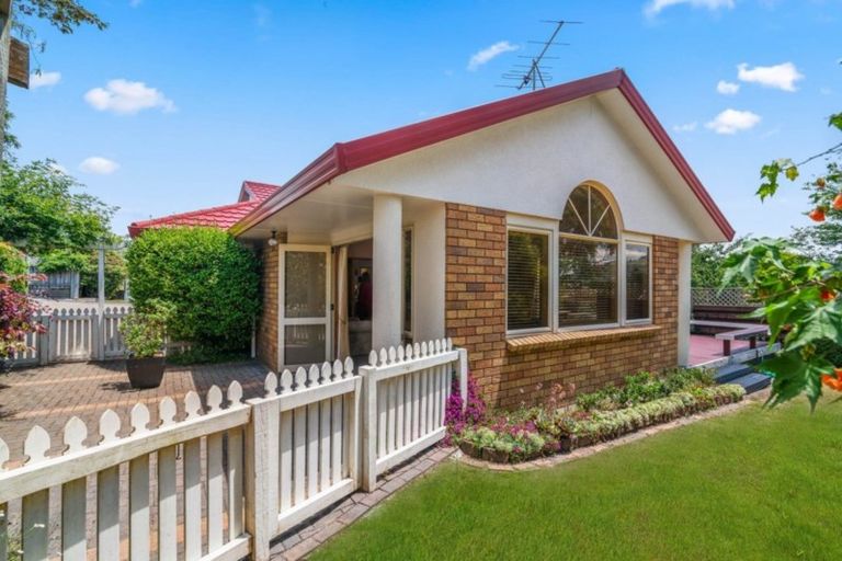 Photo of property in 36 Carter Drive, Pomare, Rotorua, 3015