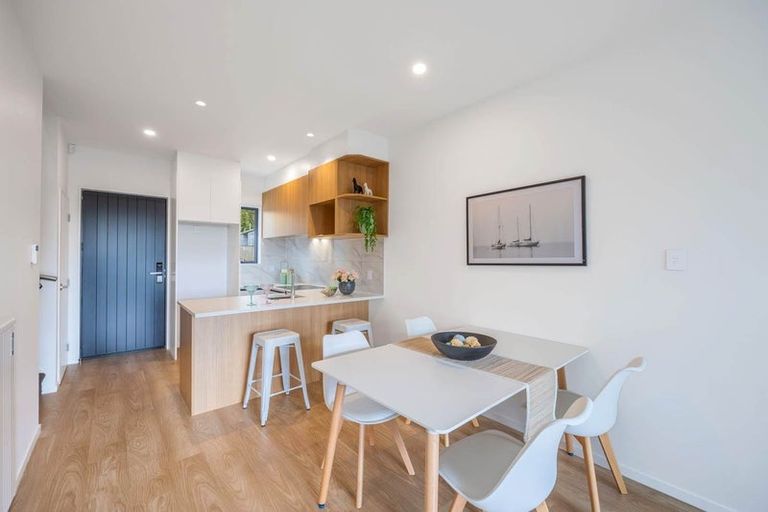 Photo of property in 2/28 Vodanovich Road, Te Atatu South, Auckland, 0610
