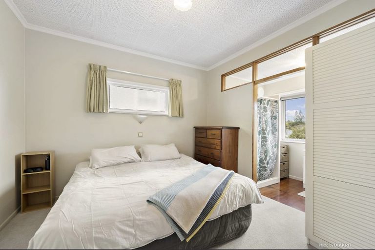 Photo of property in 15 Crofton Road, Ngaio, Wellington, 6035