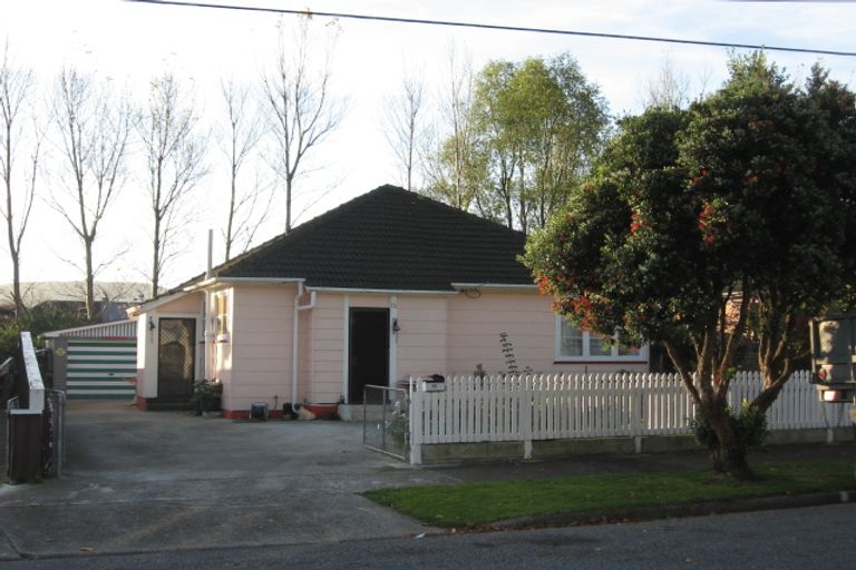 Photo of property in 15 Prouse Crescent, Naenae, Lower Hutt, 5011