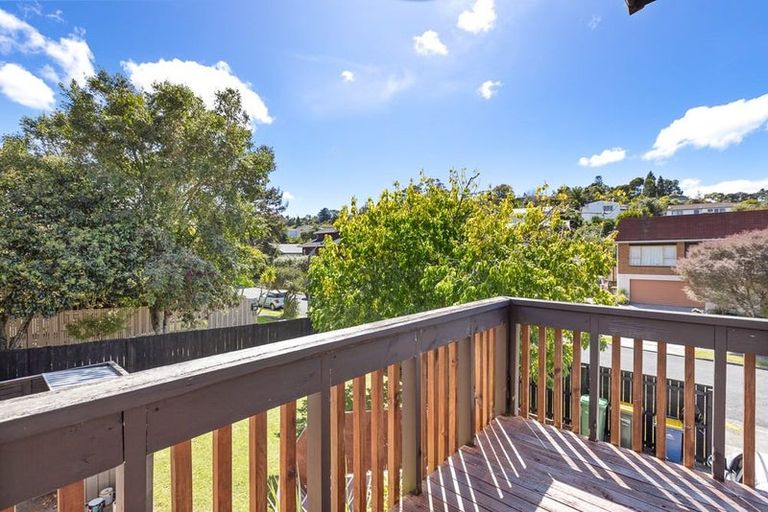Photo of property in 20 Sandiacre Way, Browns Bay, Auckland, 0630