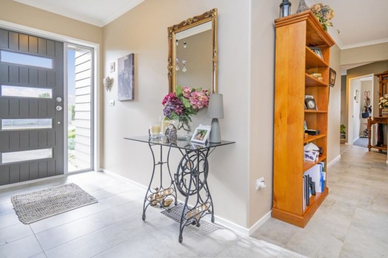 Photo of property in 80 Kupe Drive, Whitianga, 3510