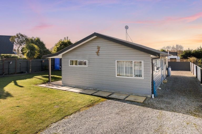 Photo of property in 122 Henry Street, Waikouaiti, 9510