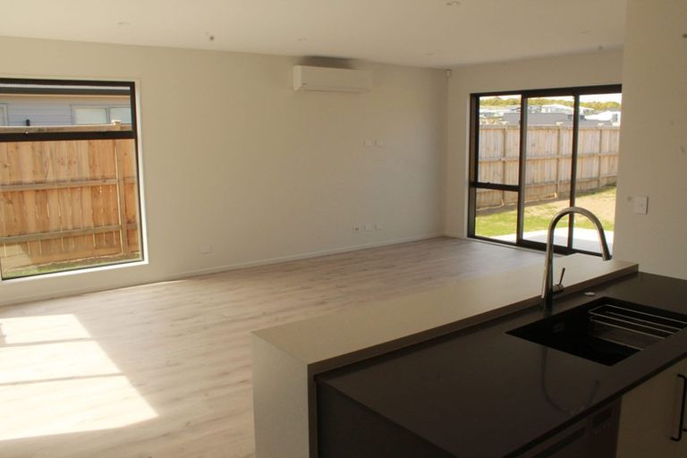 Photo of property in 16b Marine Garden Crescent, Beachlands, Auckland, 2018