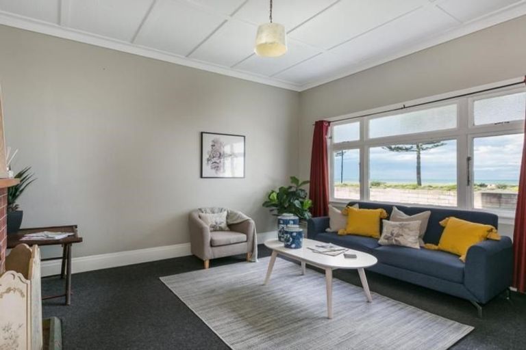 Photo of property in 629 Marine Parade, Napier South, Napier, 4110