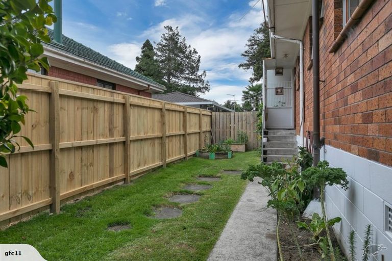 Photo of property in 1/5 Prictor Street, Papakura, 2110