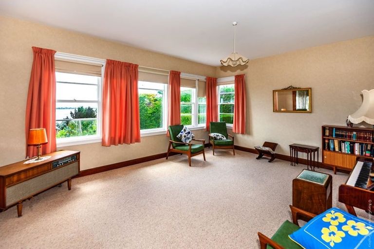 Photo of property in 57 Saint Andrews Hill Road, Mount Pleasant, Christchurch, 8081