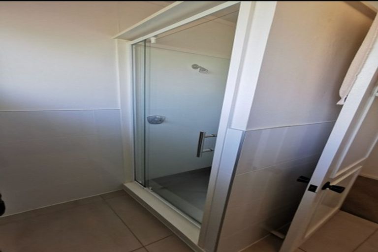 Photo of property in 203 Royal Road, Massey, Auckland, 0614