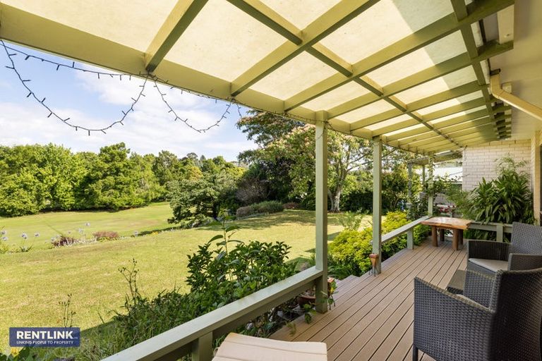Photo of property in 35 Links View Drive, Omokoroa, 3114
