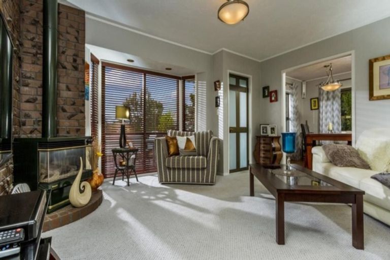 Photo of property in 1/20 Redwing Street, Browns Bay, Auckland, 0630