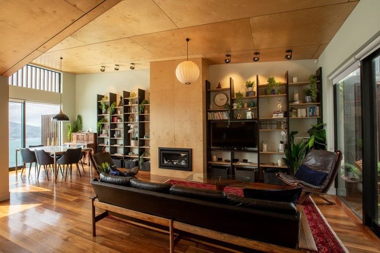 Photo of property in 1b Robieson Lane, Roseneath, Wellington, 6011