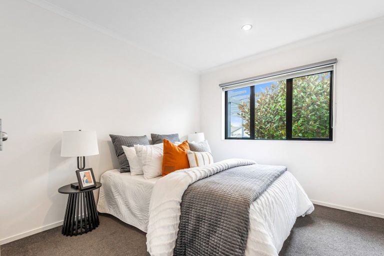 Photo of property in 8 Bonny Crescent, Massey, Auckland, 0614