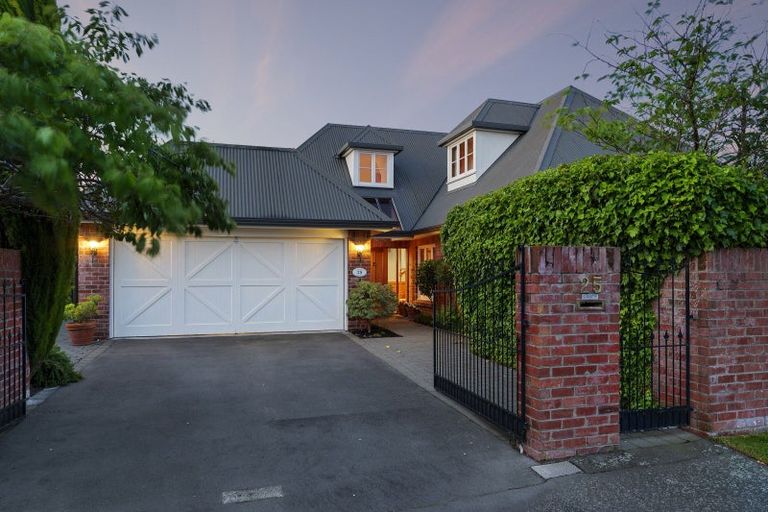 Photo of property in 25 Peel Street, Strowan, Christchurch, 8052