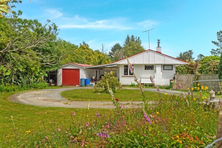 Photo of property in 11 Motu Road, Matawai, 4092