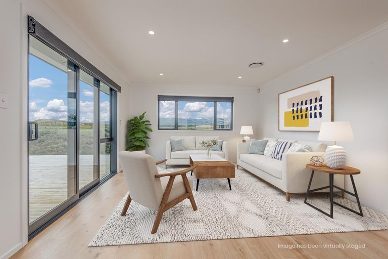 Photo of property in 42 Silicon Way, Fitzherbert, Palmerston North, 4410