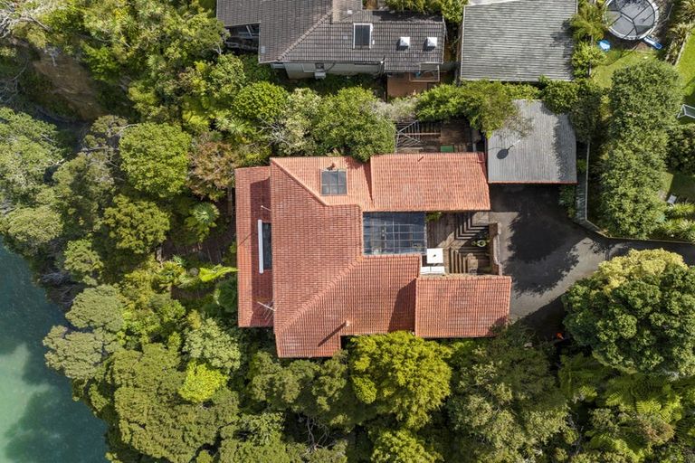 Photo of property in 16 Brigantine Drive, Beach Haven, Auckland, 0626