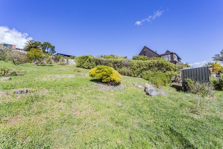 Photo of property in 27 Tuawera Terrace, Clifton, Christchurch, 8081