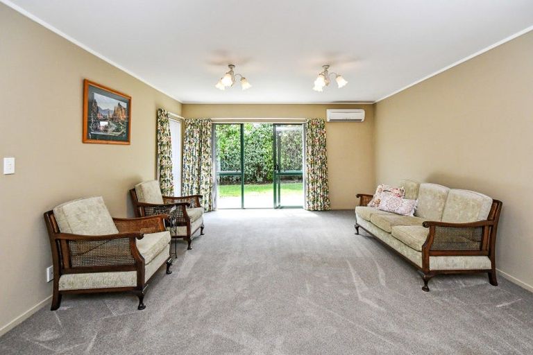 Photo of property in 91 Rushgreen Avenue, Pahurehure, Papakura, 2113