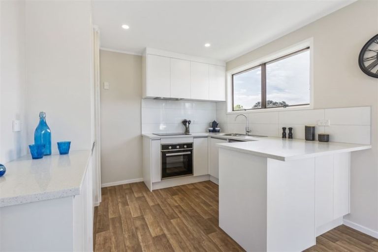 Photo of property in 1/14 Catkin Crescent, Papatoetoe, Auckland, 2025