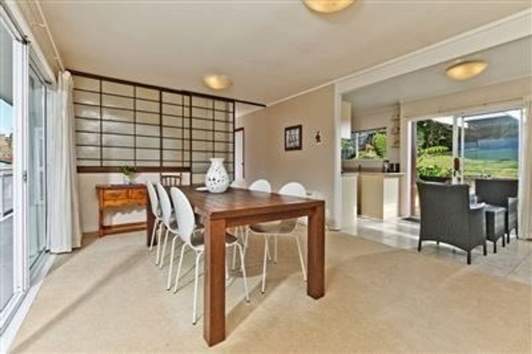 Photo of property in 94 Stapleford Crescent, Browns Bay, Auckland, 0630