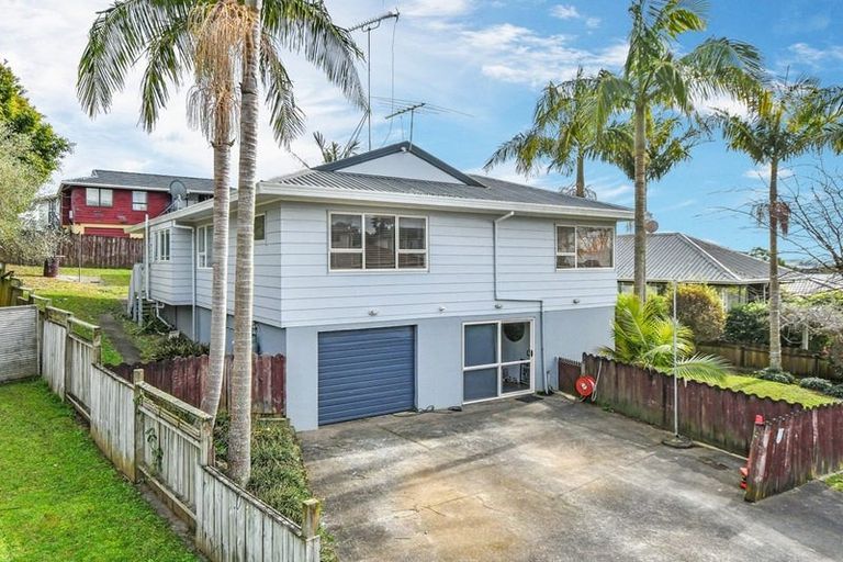 Photo of property in 15 Lowburn Place, Clover Park, Auckland, 2019