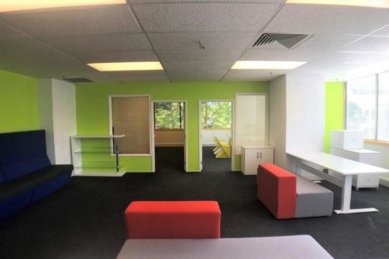 Photo of property in 300 Queen Sh25 Street, Thames, 3500