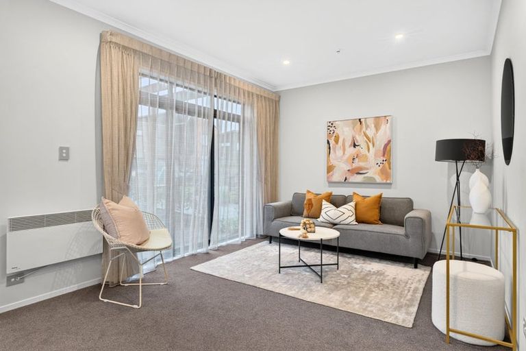 Photo of property in 2 Poaka Road, Hobsonville, Auckland, 0616