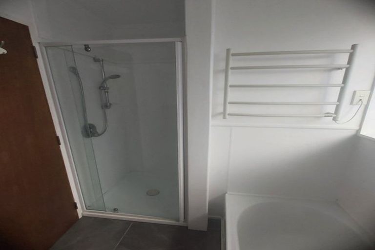 Photo of property in 96a Waiwhetu Road, Waterloo, Lower Hutt, 5011