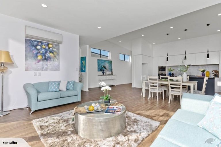 Photo of property in 39 Ascension Crescent, Orewa, 0931