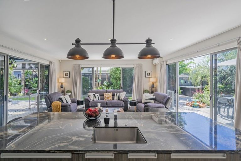 Photo of property in 4 Little George Place, Whitianga, 3510