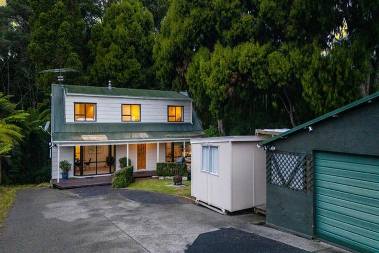 Photo of property in 94a Konini Road, Titirangi, Auckland, 0604