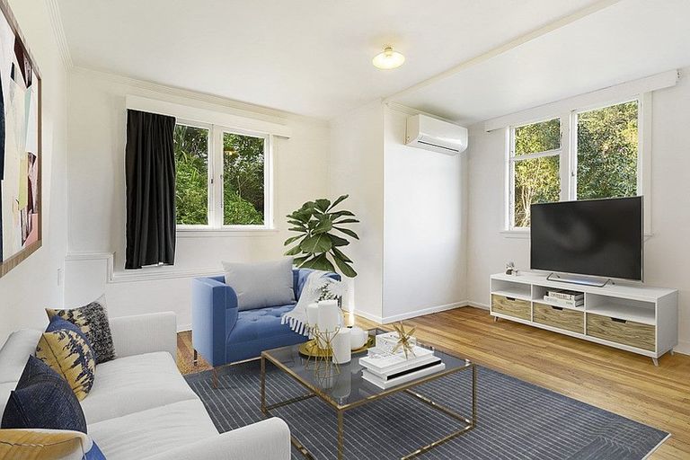 Photo of property in 36 Volga Street, Island Bay, Wellington, 6023