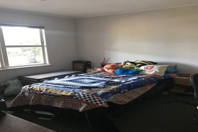 Photo of property in 145 Hutchinsons Road, Bucklands Beach, Auckland, 2014