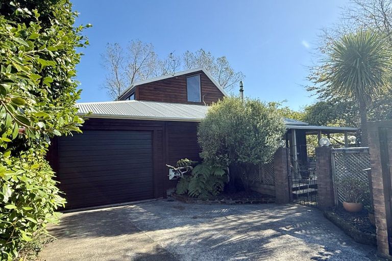 Photo of property in 20 Heaphy Street, Westown, New Plymouth, 4310