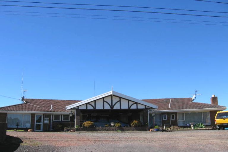 Photo of property in 971 East Coast Road, Torbay, Auckland, 0630