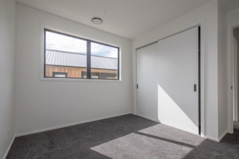 Photo of property in 33 Obelisk Street, Wanaka, 9305