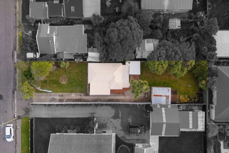 Photo of property in 10 Falcon Street, New Brighton, Christchurch, 8061